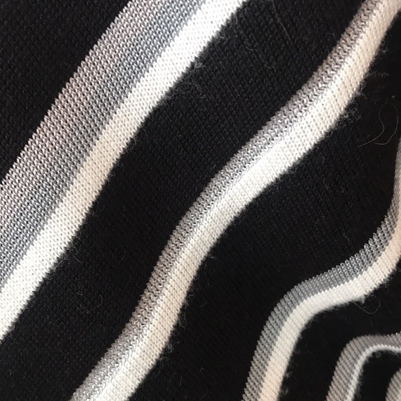 White House Black Market Sweater - Picture 4 of 10